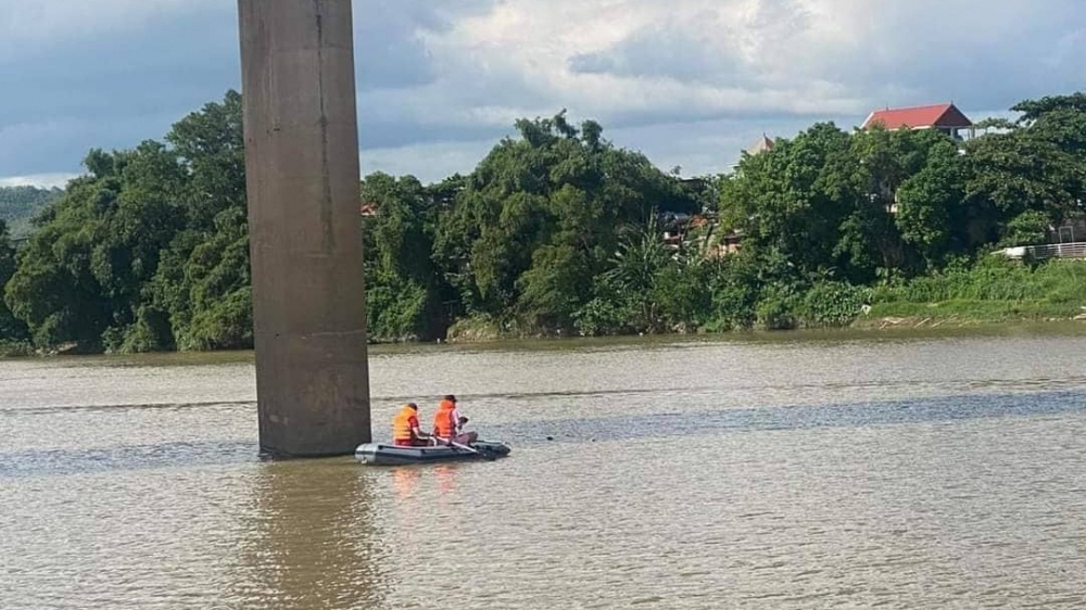Bắc Giang: Đã tìm thấy thi thể người phụ nữ nhảy cầu ở sông Lục Nam