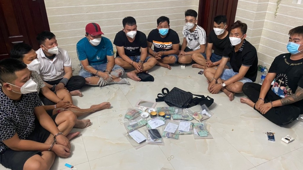 Bài 2: Cùng toàn xã hội ngăn chặn, phòng chống và xử lý tội phạm trẻ