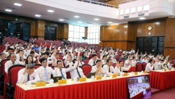 ky hop thu 14 hdnd tinh thanh hoa khoa xviii be mac va thong qua hang chuc nghi quyet quan trong