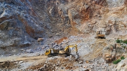 Khai thác khoáng sản ngoài ranh giới, Công ty Huyền Quý bị phạt hơn 200 triệu đồng