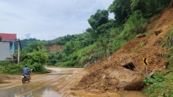 thanh hoa di doi hang chuc ho dan truoc nguy co sat lo dat