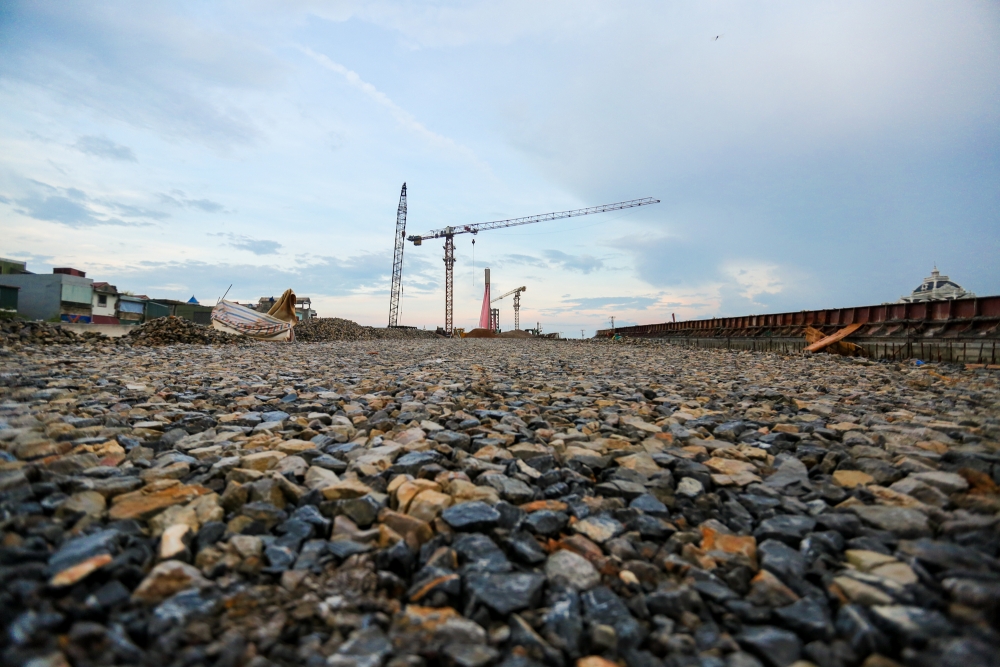 Cầu dây văng hơn 600 tỉ đồng gấp rút hoàn thiện chờ ngày thông xe