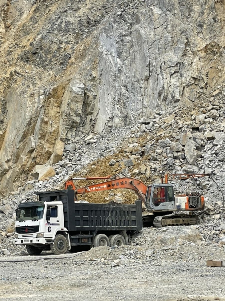 Thanh hóa: Phạt Công ty TNHH Hồng Phượng 320 triệu đồng do vi phạm các quy định về khu vực khai thác khoáng sản