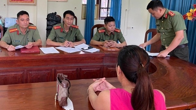 Nghệ An: Nữ facebooker tung tin đồn ngân hàng vỡ nợ để câu view bán hàng online