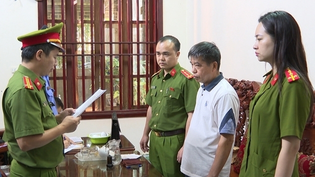 Thanh Hoá: Khởi tố, bắt tạm tạm giam nguyên Trưởng phòng Tài nguyên và Môi trường huyện Thường Xuân