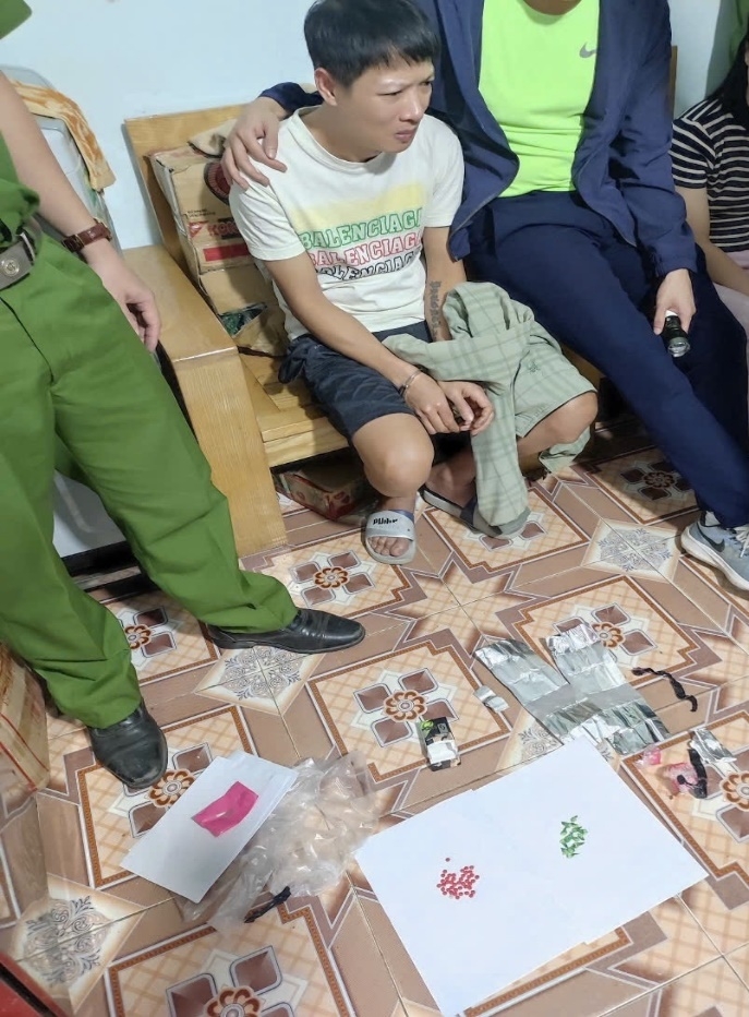 Thanh Hoá: Vừa ra khỏi trại cai nghiện, người đàn ông lại đi buôn bán ma tuý