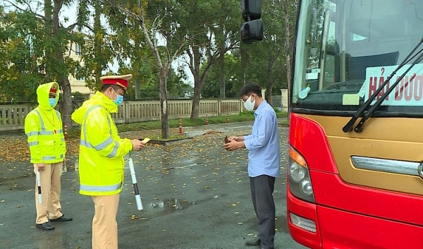 lap 4 tram kiem soat nguoi va phuong tien ra vao tinh thanh hoa