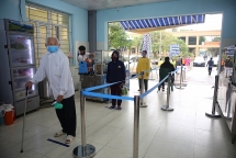 Giám đốc Bệnh viện đa khoa Thanh Hóa lên tiếng về việc căng tin tụ tập đông người