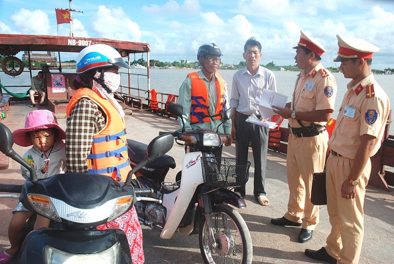 Ninh Bình chỉ đạo xử lý tình trạng bến khách ngang sông hoạt động trái phép