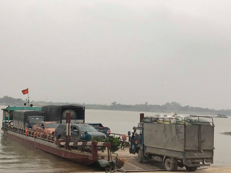 Dừng hoạt động khai thác, nạo vét sông Hồng đoạn qua huyện Khoái Châu