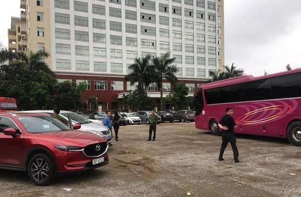 Hà Nội: Phát hiện nhiều điểm trông giữ xe trái phép tại phường Mai Dịch