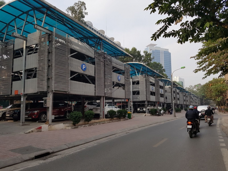 Loay hoay giải bài toán bãi đỗ xe ngầm tại Hà Nội