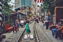 can hon 7300 ty dong de xoa nan lan chiem duong sat