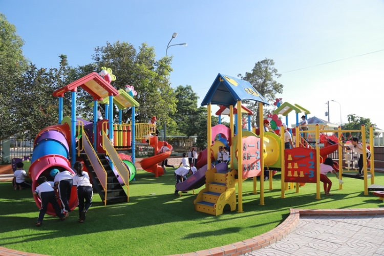 Hà Nội thiếu sân chơi cho trẻ em, tăng thêm nỗi lo mỗi dịp hè