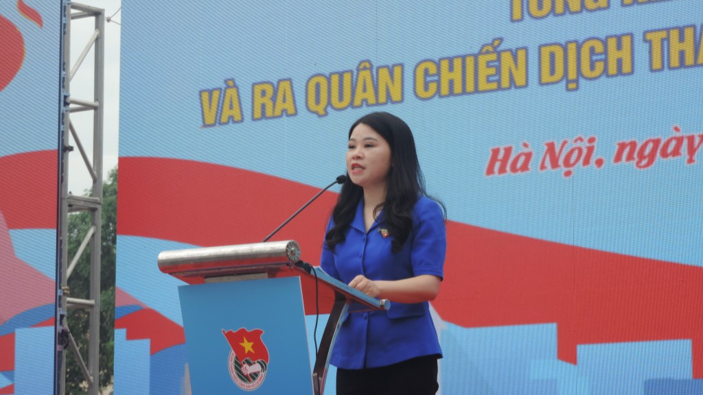 Đồng chí Chu Hồng Minh, Ủy viên Ban Thường vụ Trung ương Đoàn, Thành ủy viên, Bí thư Thành đoàn Hà Nội phát biểu tại chương trình