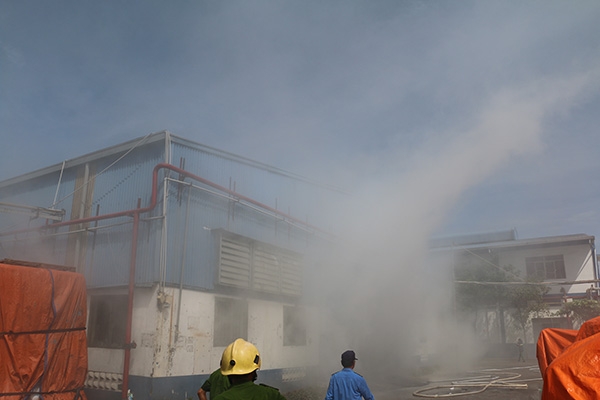 Đã xác định nguyên nhân cháy kho chứa hàng của một công ty trong KCN Lễ Môn