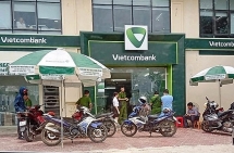 khoi to cuu can bo cong an toi cuop tai san vu no sung tai vietcombank