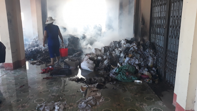 Chợ cá Minh Lộc ở Thanh Hóa bất ngờ bốc cháy