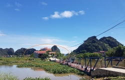 ninh binh bot cau phao thu tien trai phep ai huong loi