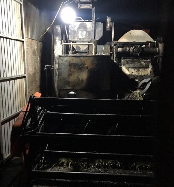 Thanh Hóa: Bí thư thôn đầu tư máy gặt bỗng bị kẻ gian thiêu rụi thanh hoa bi thu thon dau tu may gat bong bi ke gian thieu rui