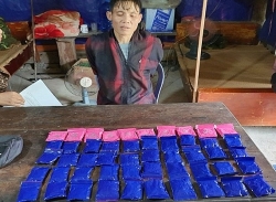 thanh hoa bat doi tuong van chuyen 10000 vien ma tuy tong hop xuyen bien gioi