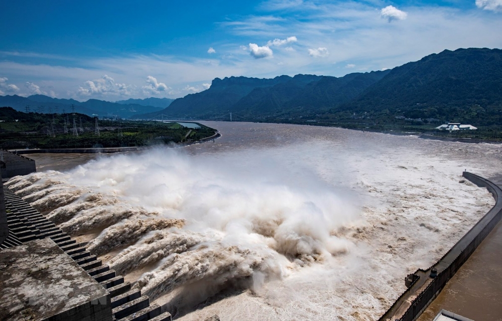 Trung Quốc: Lũ sông Dương Tử đẩy mực nước đập Tam Hiệp lên đỉnh mới