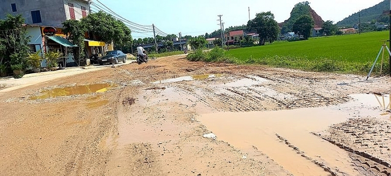 Thanh Hóa: Mượn đường thi công dự án, cày nát đường nhưng không sửa