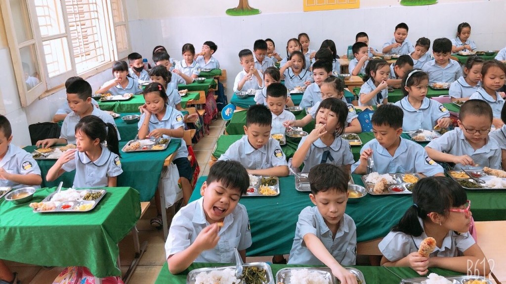 “Bật mí” phương pháp tổ chức bữa ăn bán trú an toàn ở trường học