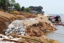 Hà Nam: Chọn xong nhà thầu thực hiện gói thầu xử lý sạt lở đê hơn 94 tỷ đồng