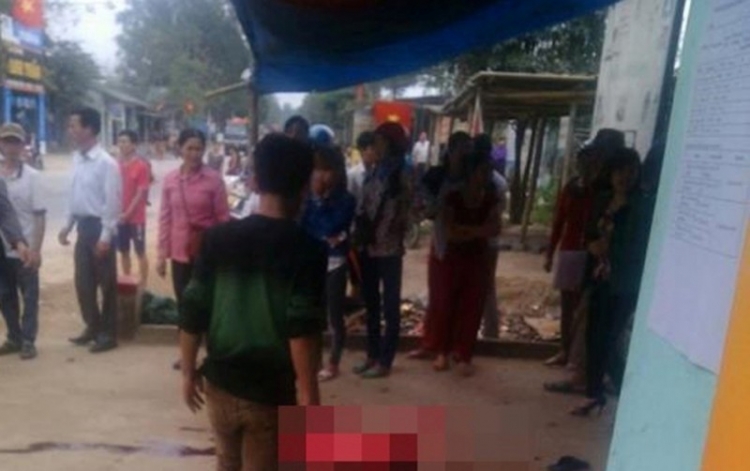 Chồng chém vợ nhiều nhát rồi cứa cổ tự tử do nghi ngờ có bồ khi đi XKLĐ