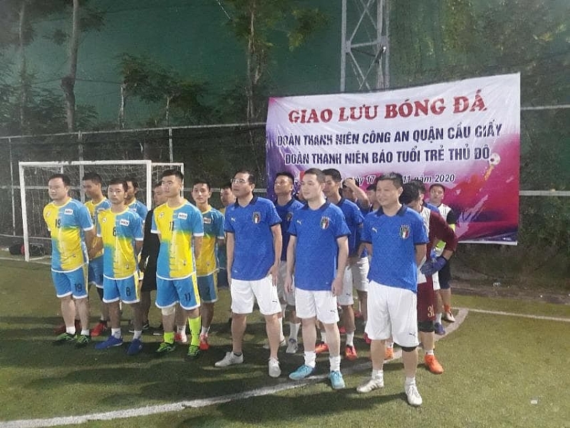 Giao hữu bóng đá Đoàn thanh niên: Báo Tuổi trẻ Thủ đô gặp Công an quận Cầu Giấy