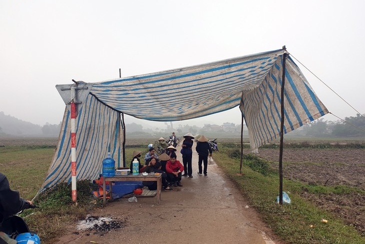 Bãi rác Nam Sơn lại bị chặn, nội đô đối mặt nguy cơ ùn ứ rác