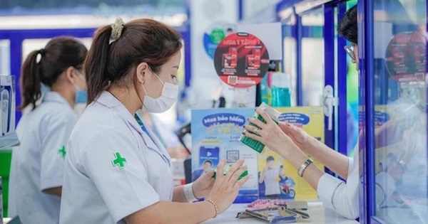 Nhà thuốc thương mại hiện đại tăng tốc dành thị phần từ các hiệu thuốc truyền thống Nhà thuốc thương mại hiện đại tăng tốc dành thị phần từ các hiệu thuốc truyền thống