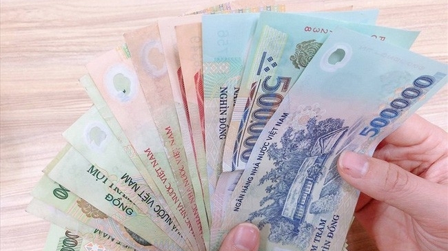 Dọa cắt thưởng Tết nếu không “like”, “share” bài của giám đốc