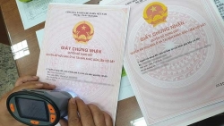 Cán bộ cấp “sổ đỏ” sẽ phải định kỳ luân chuyển công tác