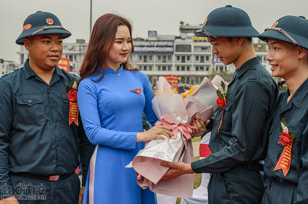 Hơn 1800 thanh niên Quảng Ninh lên đường nhập ngũ