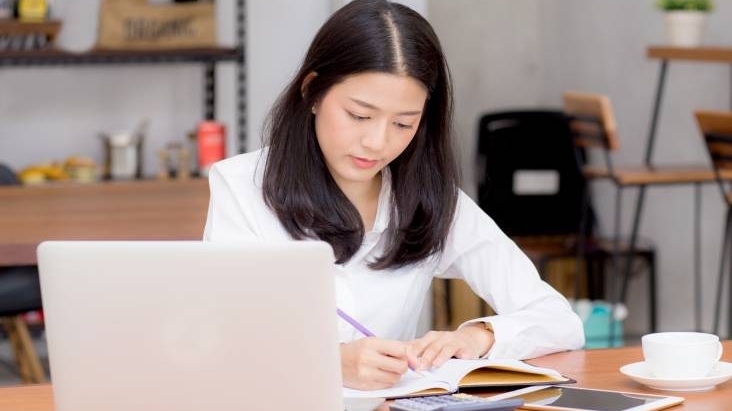 Người trẻ loay hoay tìm kiếm công việc sau Tết