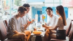 Hết tiền đầu năm vì ăn uống, nhậu nhẹt liên miên