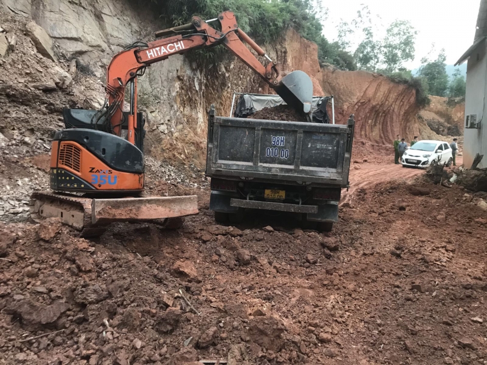 Bắc Giang: Phát hiên một đối tượng khai thác đất trái phép