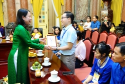 hanh trinh vuot vu mon cua chang sinh vien khuyet tat