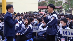 Huyện Mê Linh (Hà Nội): Phổ biến giáo dục pháp luật về an toàn giao thông cho học sinh