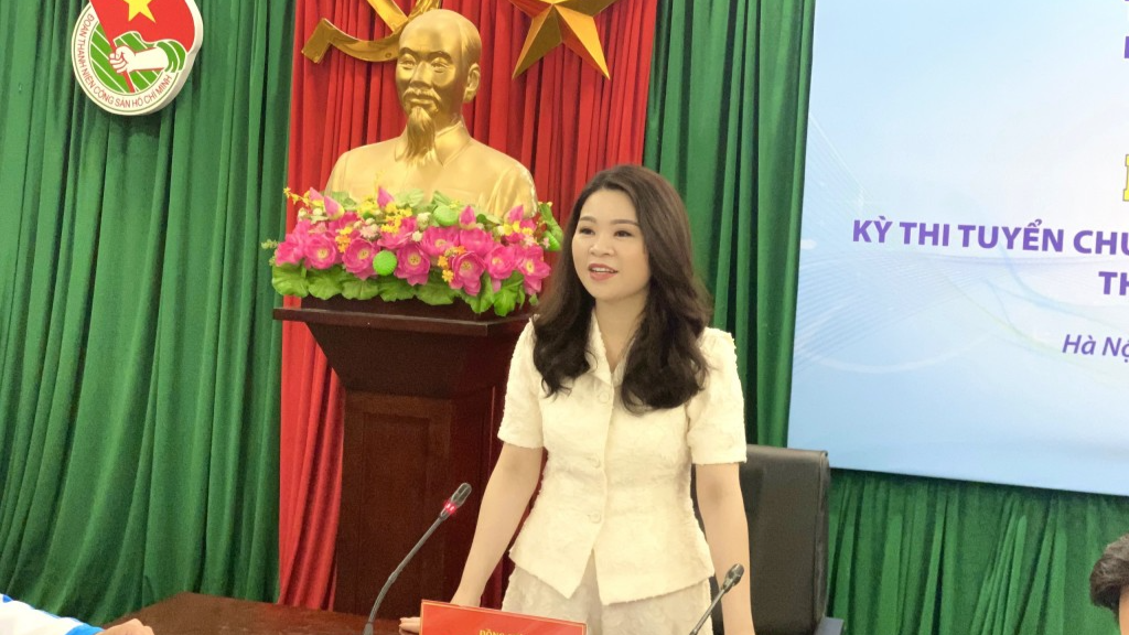 Bí thư Thành đoàn Hà Nội Chu Hồng Minh phát biểu tại lễ khai mạc