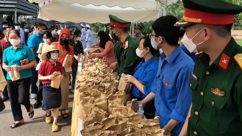 Hoạt động thiết thực này góp phần làm đẹp hơn hình ảnh Thủ đô Hà Nội trong lòng du khách