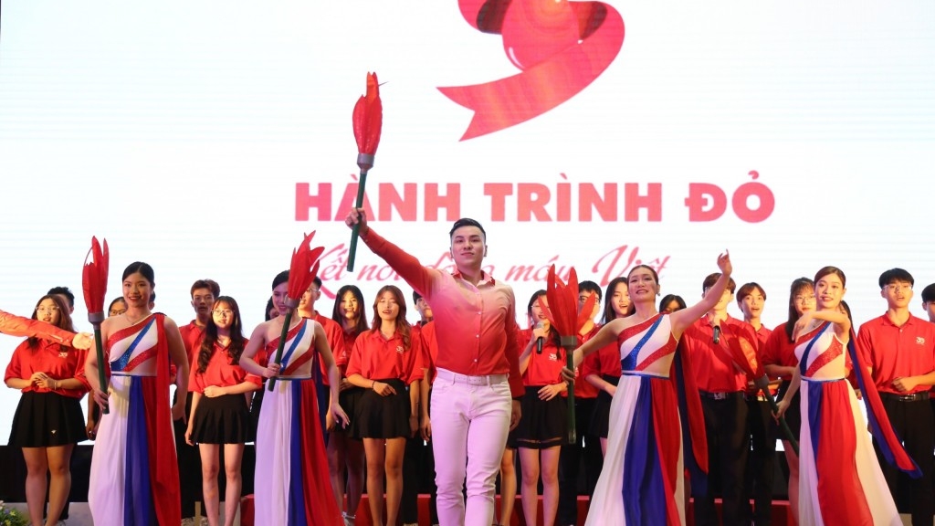 Hành trình Đỏ 2023 tiếp nhận hơn 115.000 đơn vị máu