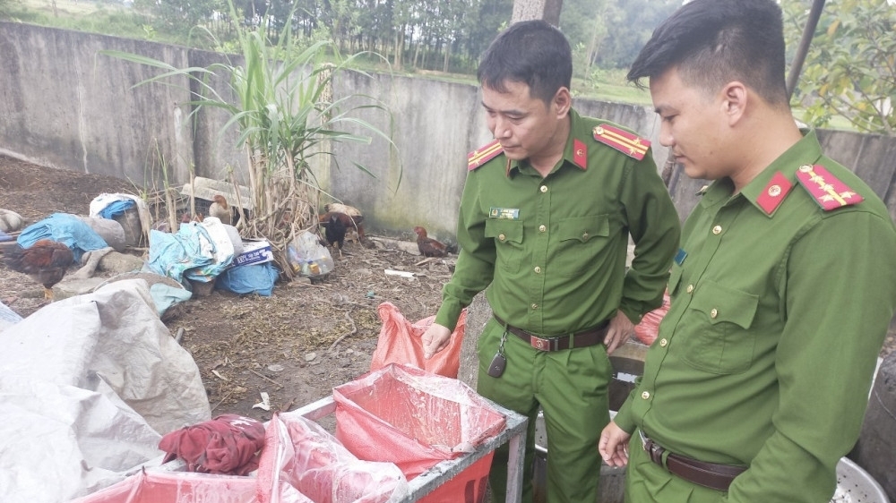 Hà Tĩnh: Bắt quả tang cơ sở chế biến gần 1 tấn mỡ bẩn