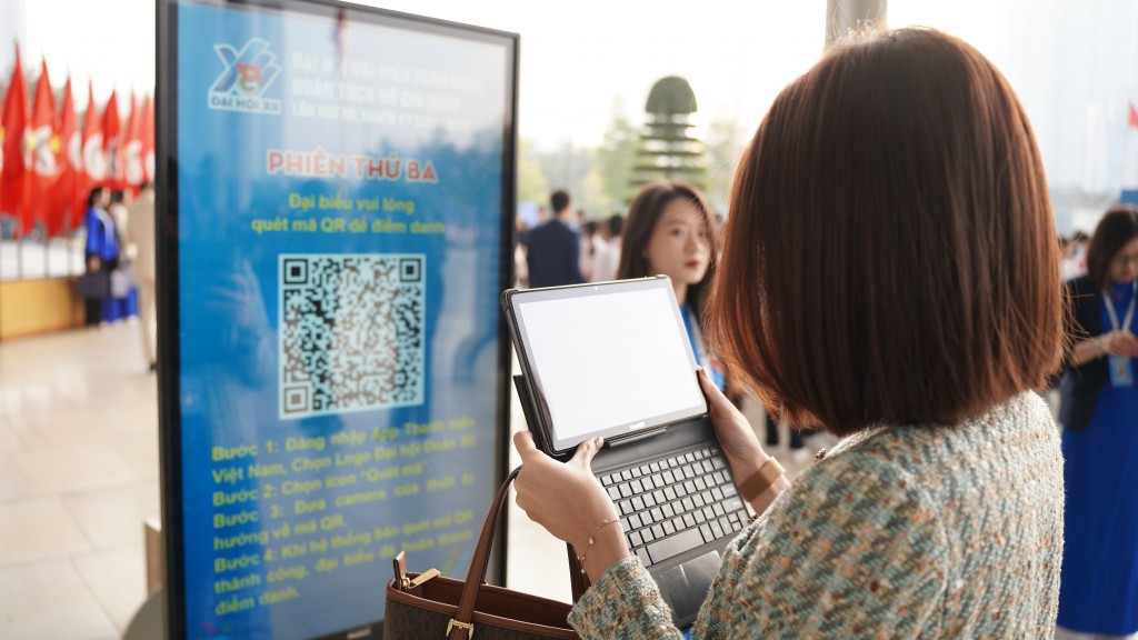 Các đại biểu đến dự sẽ điểm danh bằng cách quét mã QR code Các đại biểu đến dự sẽ điểm danh bằng cách quét mã QR code