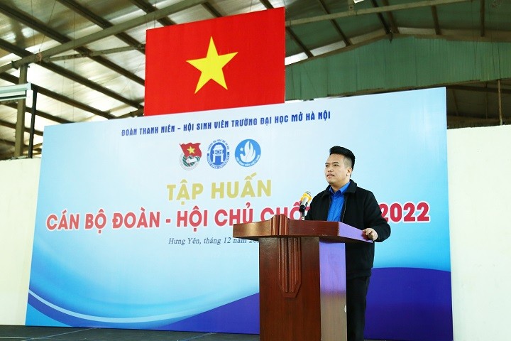 đồng chí Lê Mạnh Hùng, Bí thư Đoàn trường Đại học Mở Hà Nội