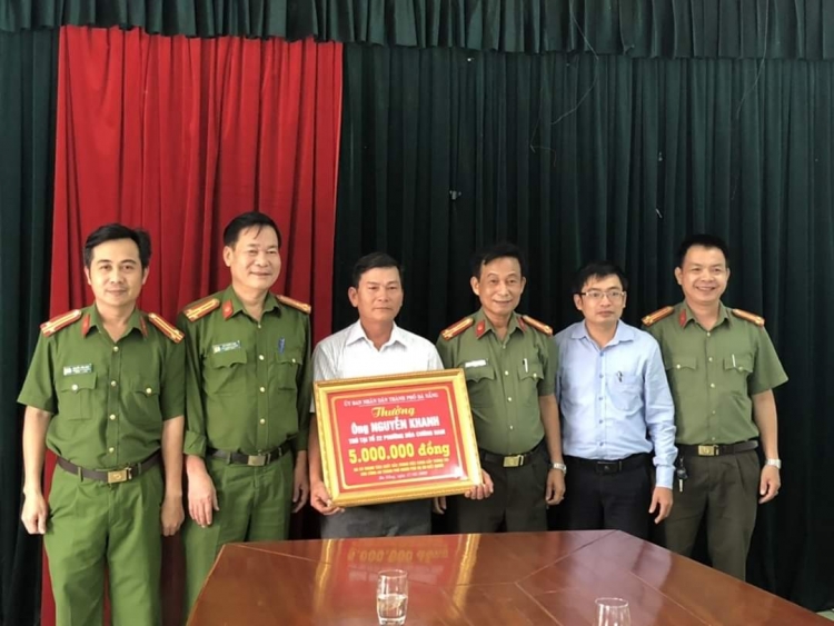 Đà Nẵng: Người dân được thưởng 5 triệu đồng vì phát hiện vali đựng xác người da nang nguoi dan duoc thuong 5 trieu dong vi phat hien vali dung xac nguoi