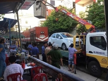 da nang do o to tren duong ray roi di ngu dau may tau hoa tre chuyen