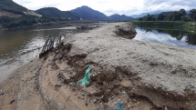 Đà Nẵng: Ngang nhiên lấn sông Cu Đê trái phép để nuôi tôm thẻ